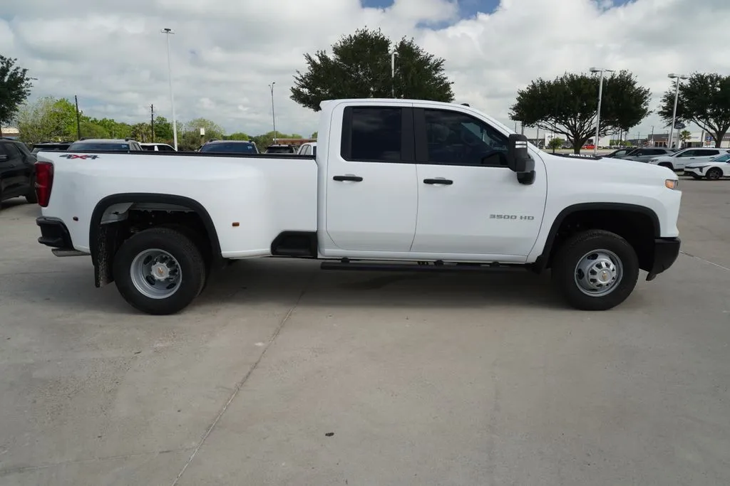 2026 Chevrolet Silverado 3500HD Work Truck