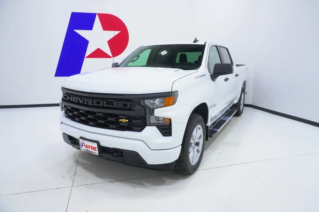 2025 Chevrolet Silverado 1500 Custom