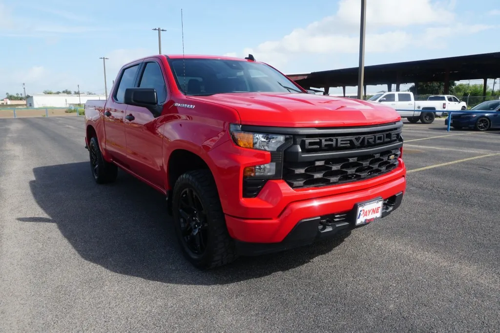 2024 Chevrolet Silverado 1500 Custom