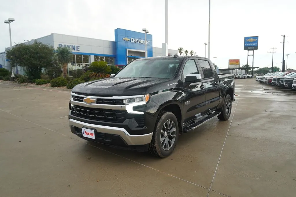 2024 Chevrolet Silverado 1500 LT