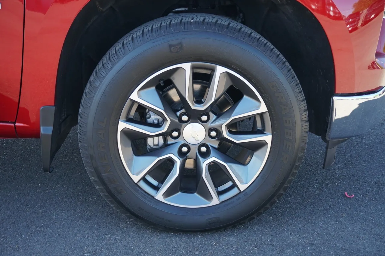 2024 Chevrolet Silverado 1500 LT