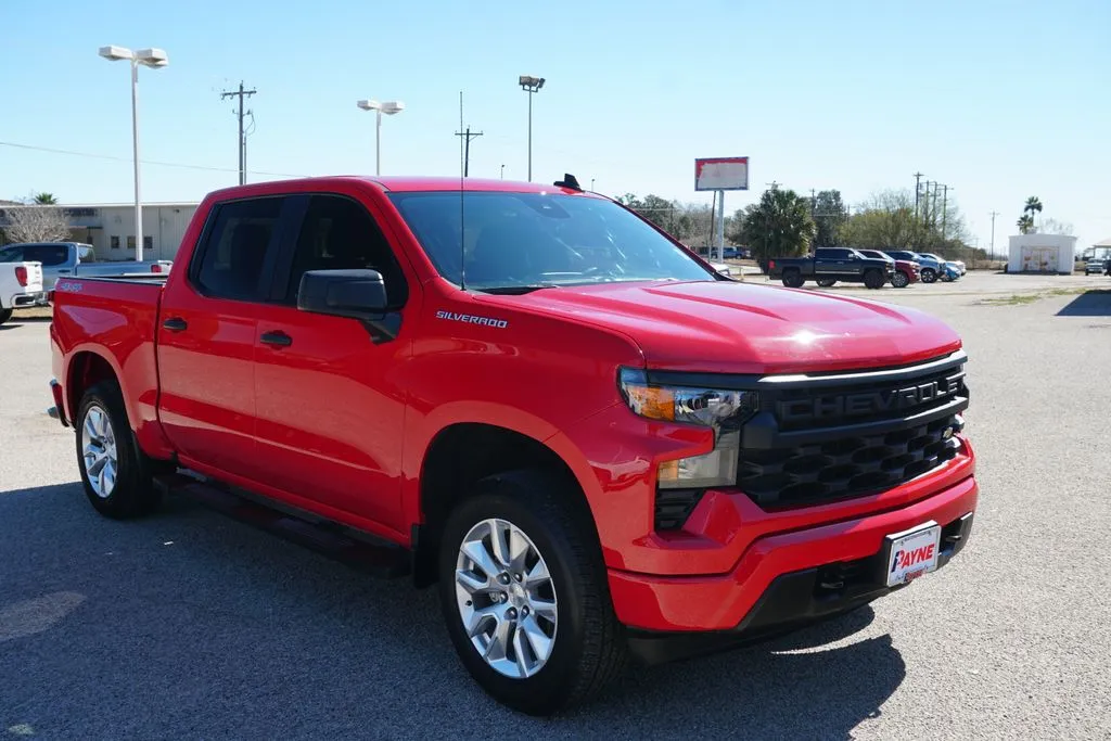 2023 Chevrolet Silverado 1500 Custom