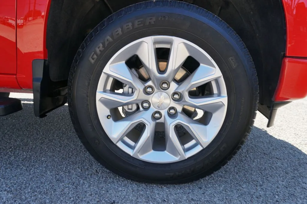 2023 Chevrolet Silverado 1500 Custom