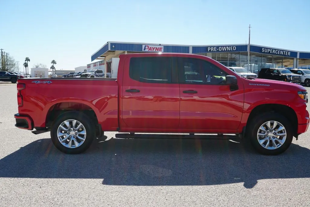 2023 Chevrolet Silverado 1500 Custom