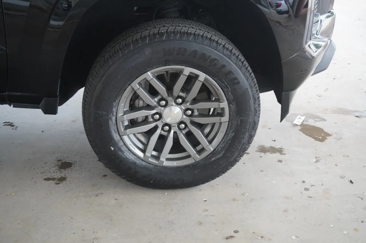2024 Chevrolet Colorado 2WD LT