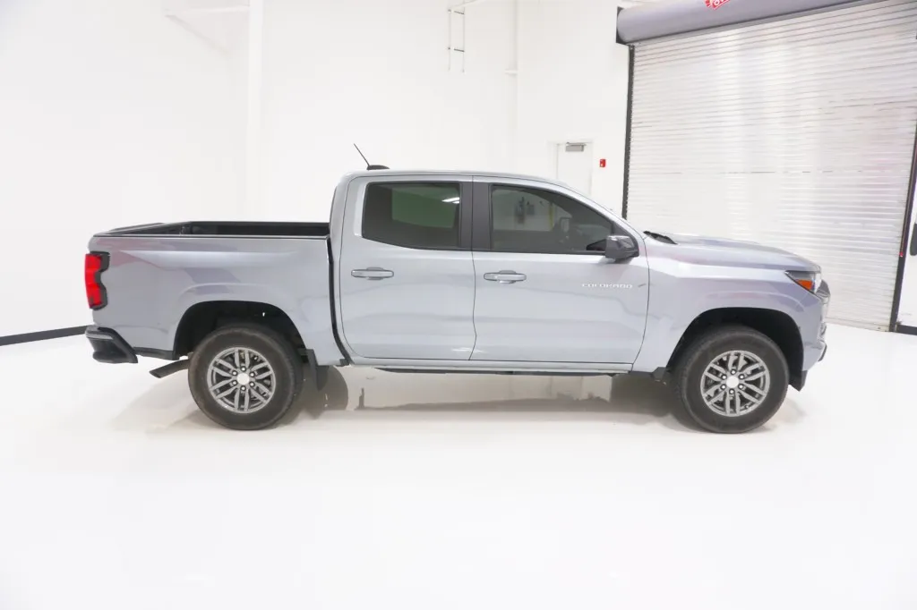2024 Chevrolet Colorado 2WD LT