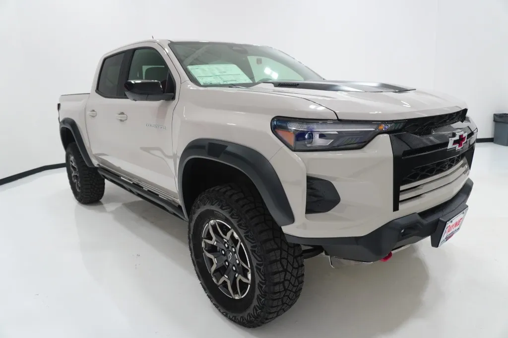 2026 Chevrolet Colorado 4WD ZR2