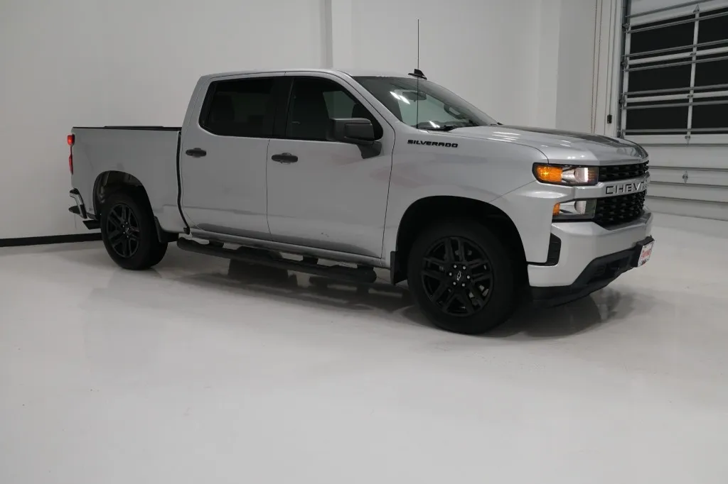 2021 Chevrolet Silverado 1500 Custom