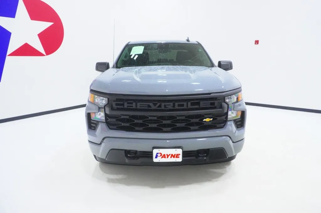 2025 Chevrolet Silverado 1500 Custom