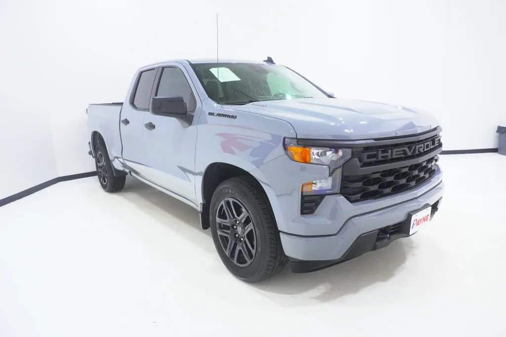 2025 Chevrolet Silverado 1500 Custom