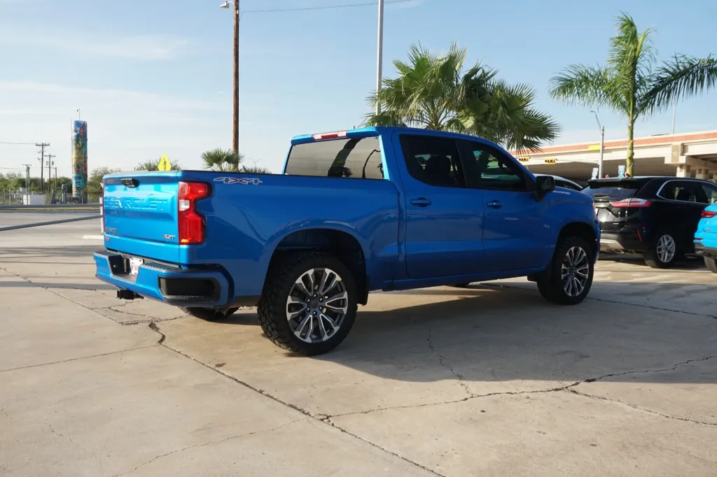 2022 Chevrolet Silverado 1500 RST photo 6