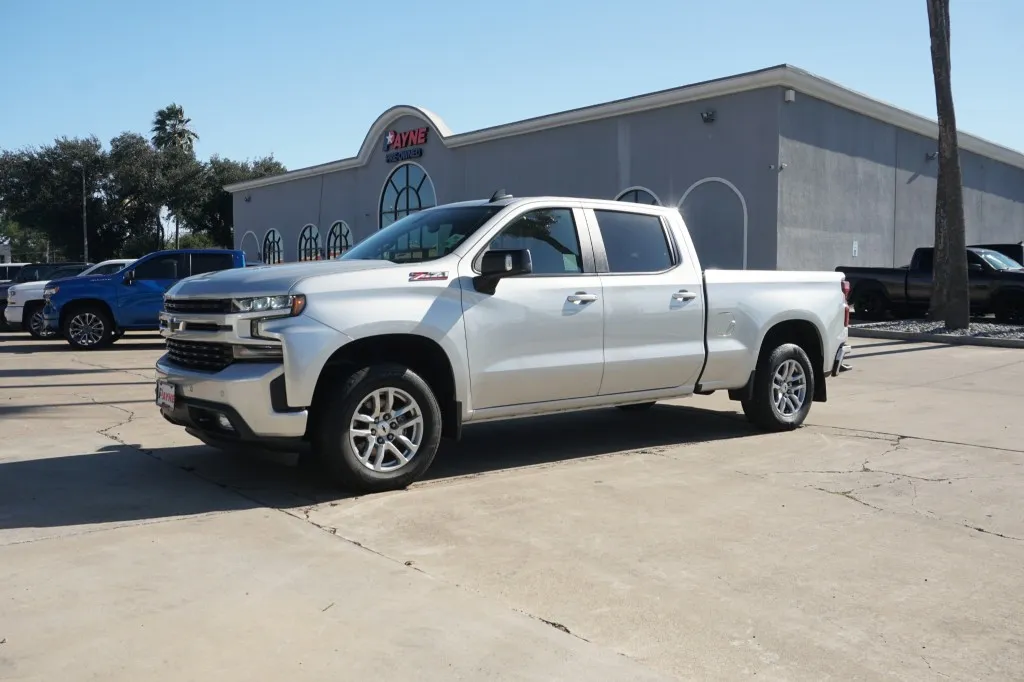 Chevrolet Silverado 1500 Limited's photo