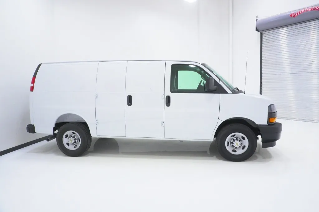 2025 Chevrolet Express Cargo Van 