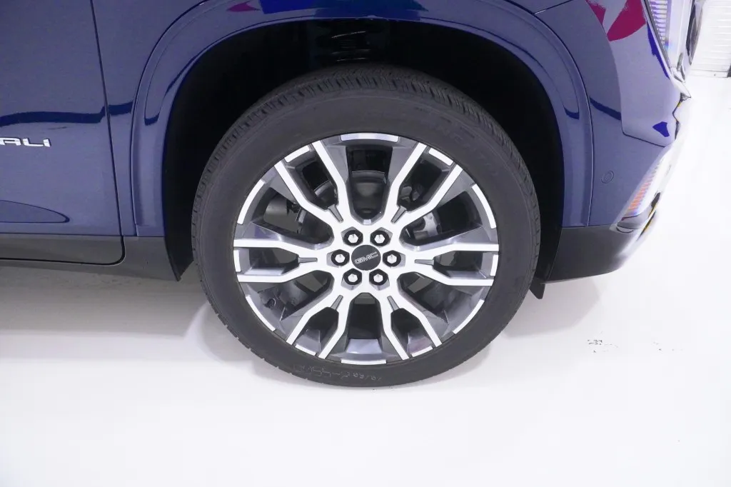 2027 GMC Acadia AWD Denali Ultimate