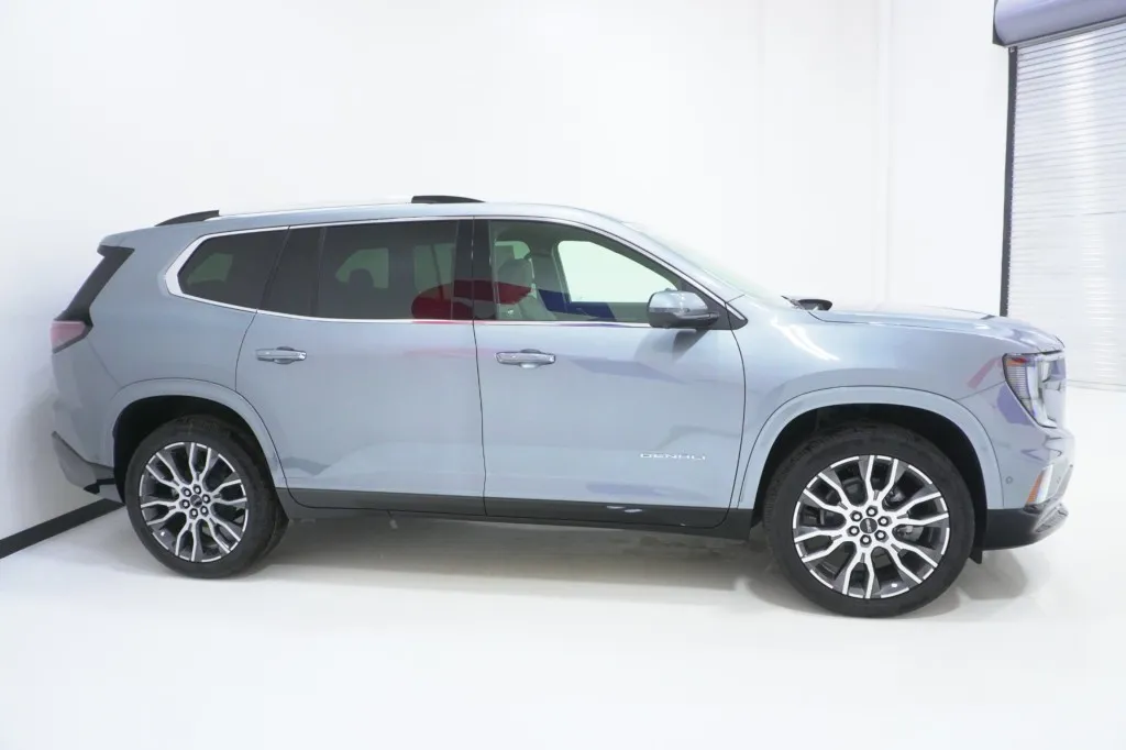 2027 GMC Acadia AWD Denali Ultimate