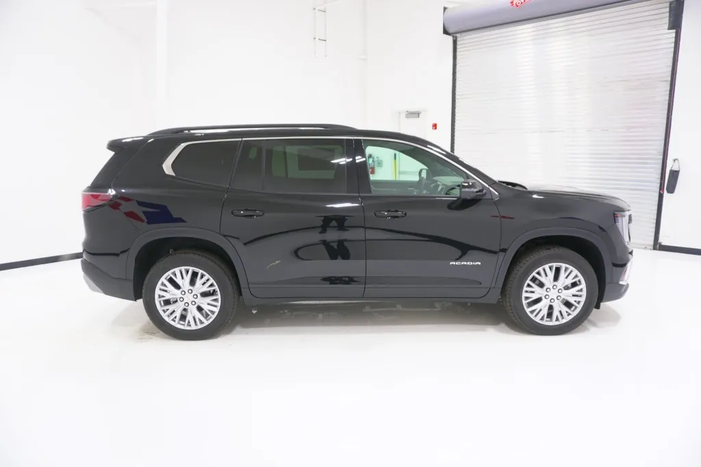 2026 GMC Acadia FWD Elevation