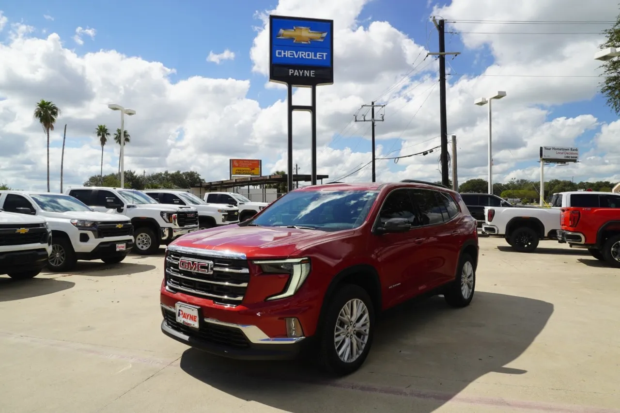 2027 GMC Acadia FWD Elevation