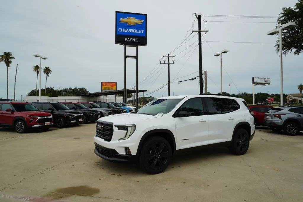 2026 GMC Acadia Elevation