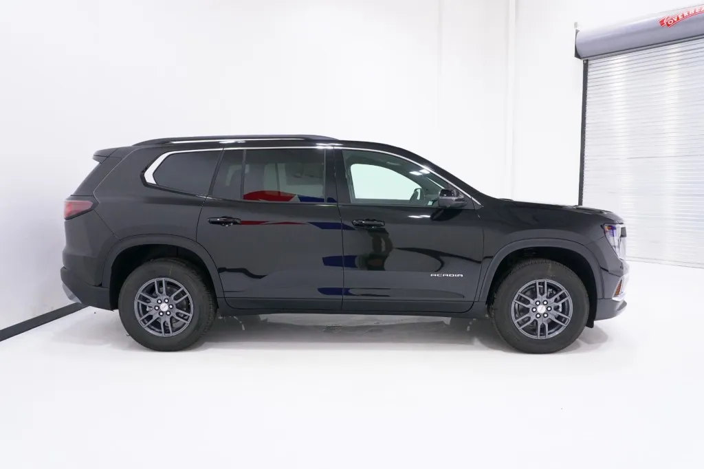 2026 GMC Acadia FWD Elevation