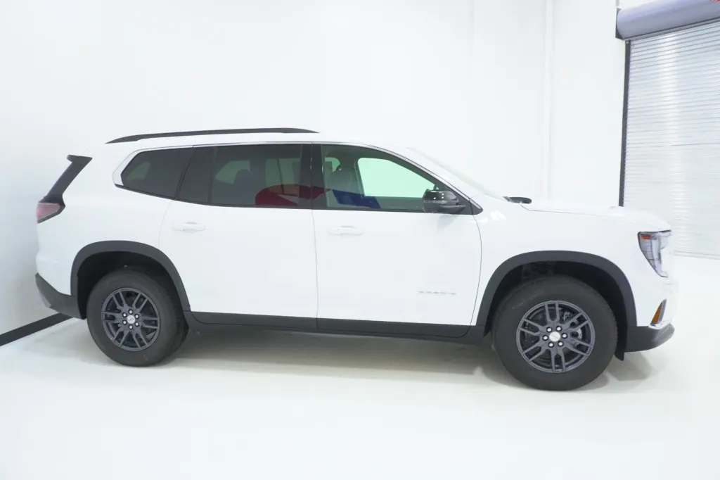 2027 GMC Acadia FWD Elevation