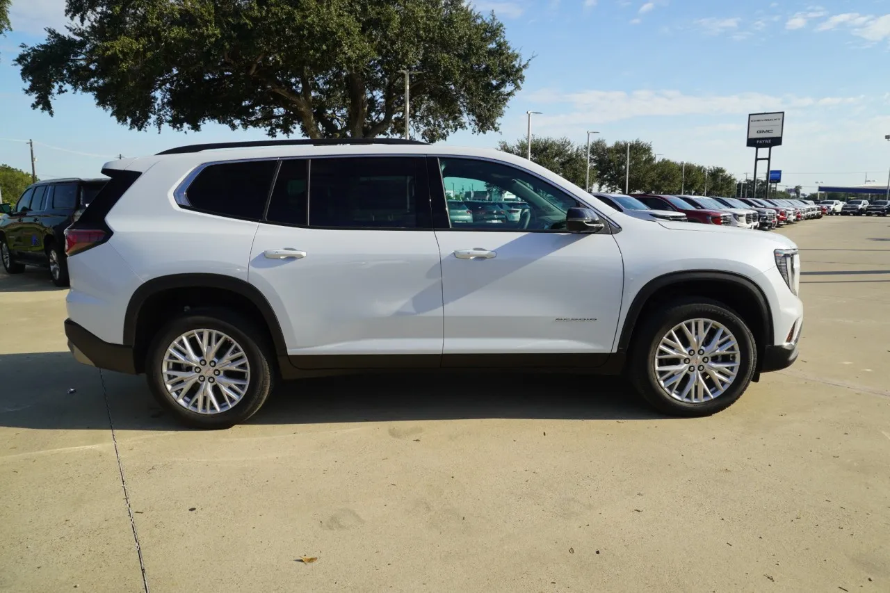 2027 GMC Acadia FWD Elevation