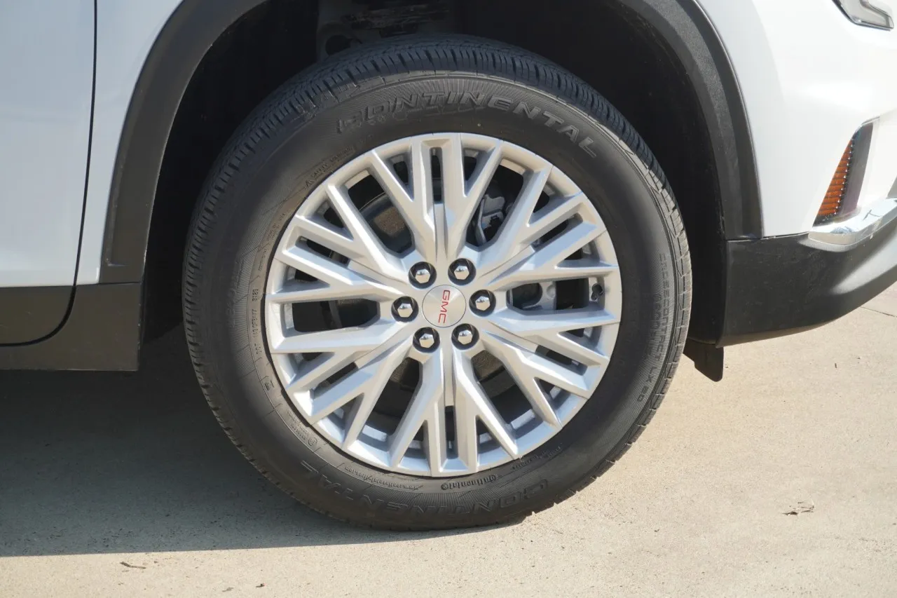 2027 GMC Acadia FWD Elevation