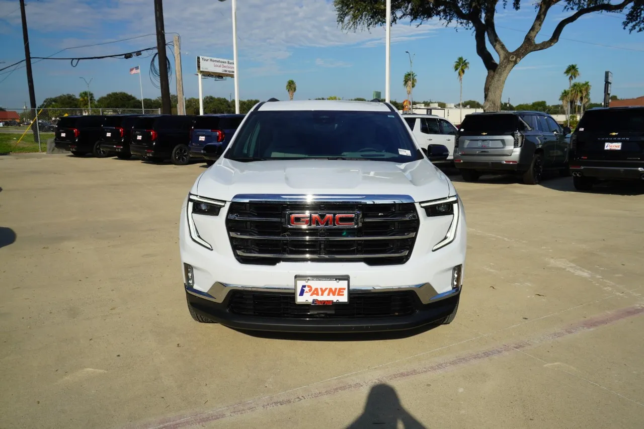 2027 GMC Acadia FWD Elevation