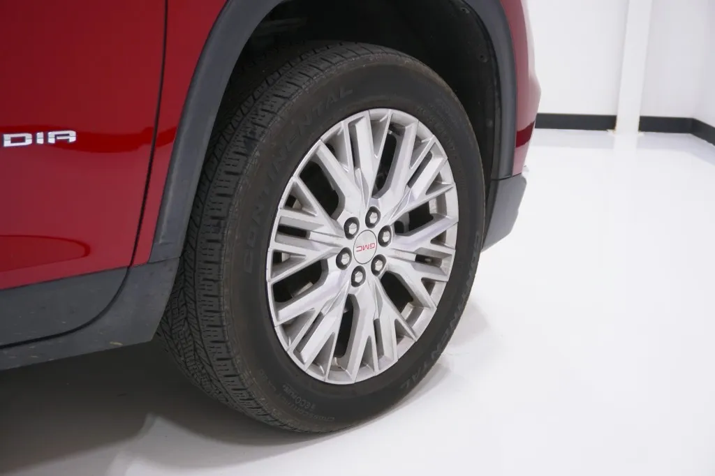 2024 GMC Acadia FWD Elevation