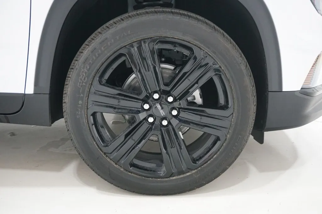 2026 GMC Acadia FWD Elevation