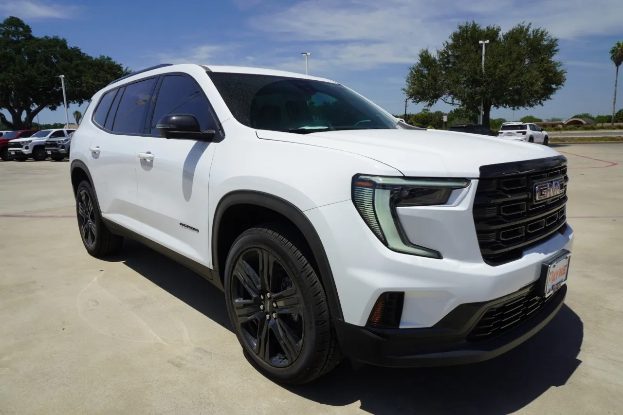 2026 GMC Acadia FWD Elevation