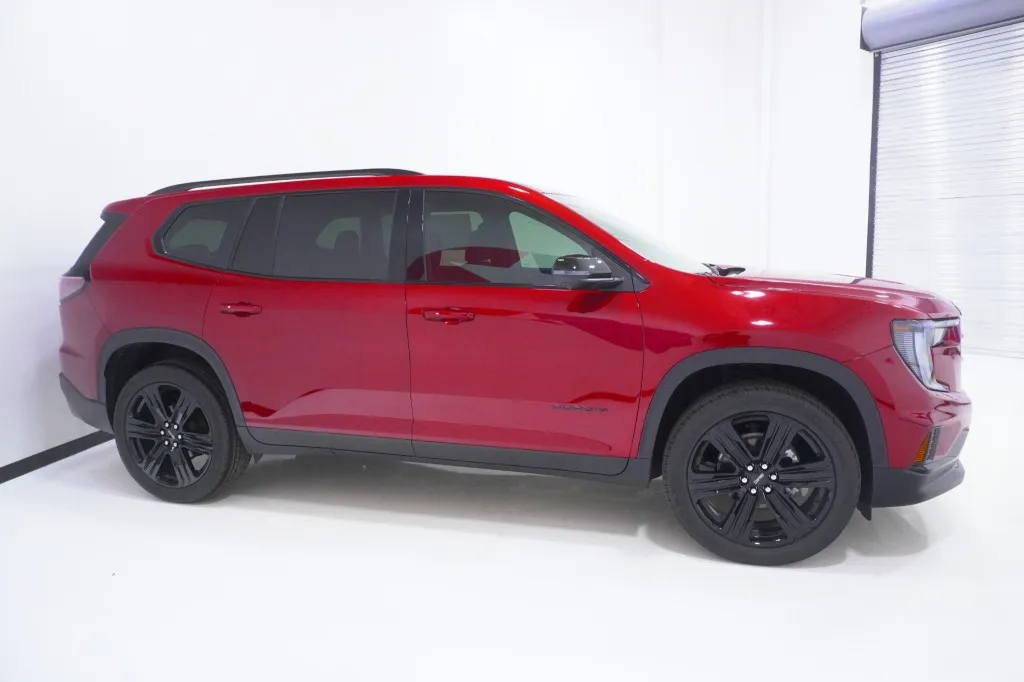 2026 GMC Acadia FWD Elevation