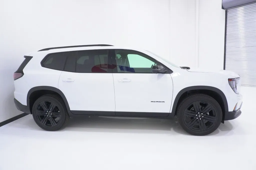 2026 GMC Acadia FWD Elevation