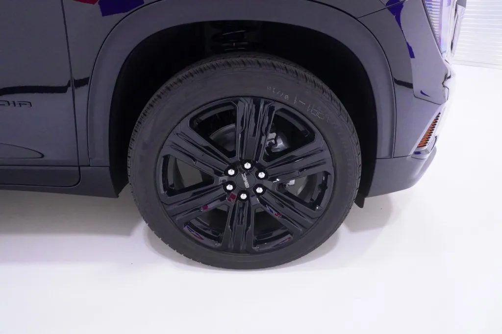 2026 GMC Acadia FWD Elevation