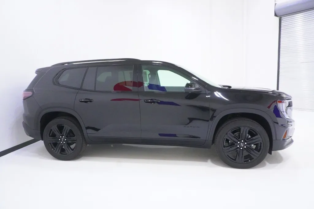 2026 GMC Acadia FWD Elevation