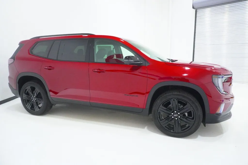 2027 GMC Acadia FWD Elevation