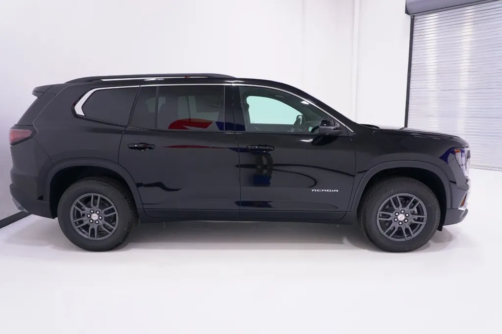 2026 GMC Acadia FWD Elevation