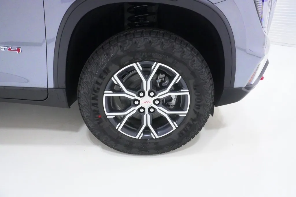 2026 GMC Acadia AWD AT4