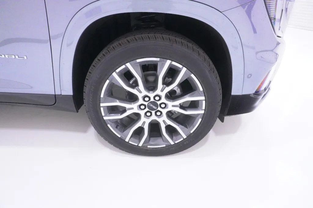 2026 GMC Acadia FWD Denali Ultimate