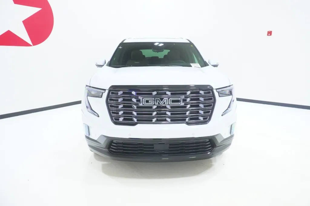 2027 GMC Acadia FWD Denali Ultimate