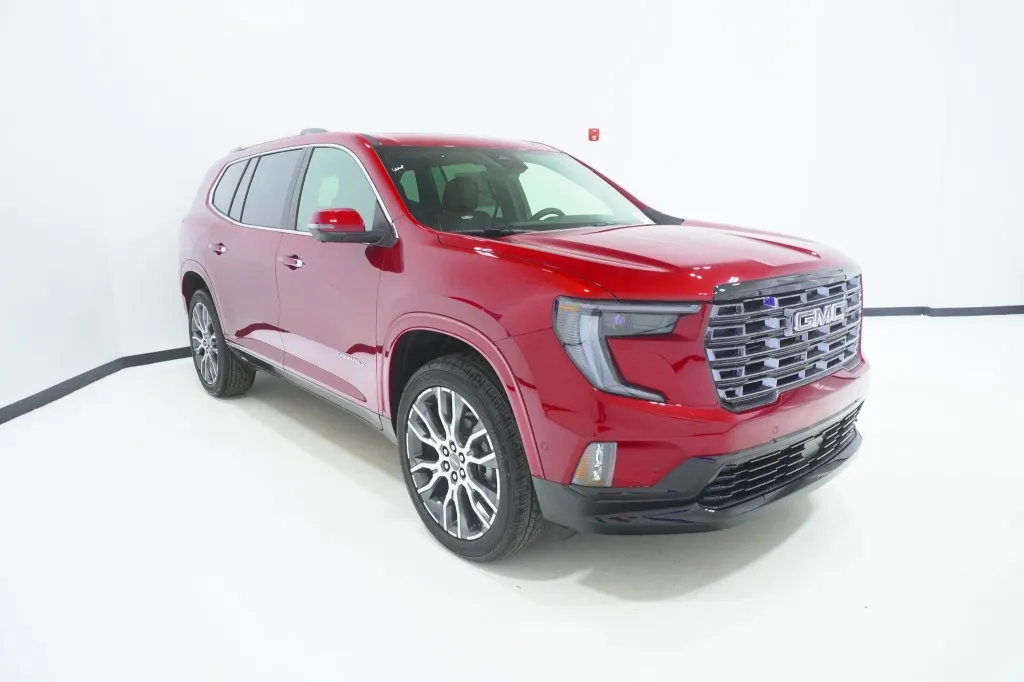 2027 GMC Acadia FWD Denali Ultimate