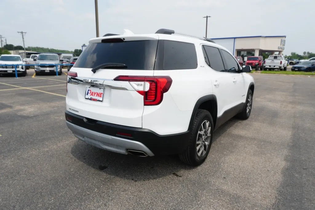 2023 GMC Acadia SLE