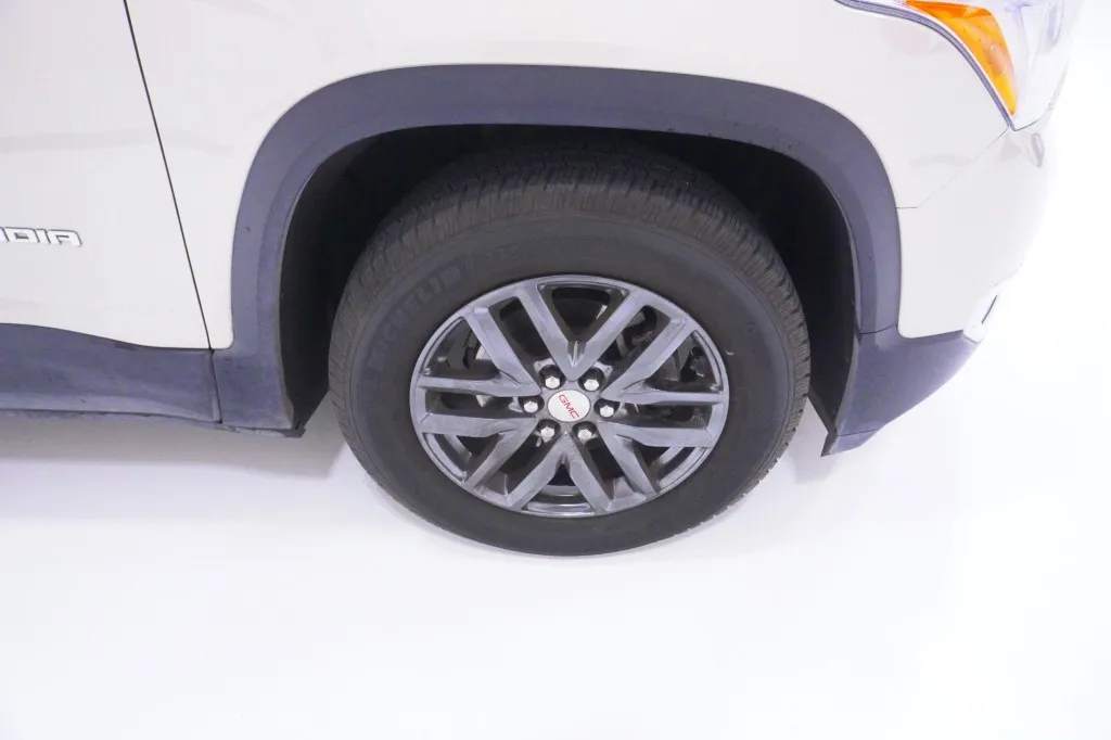 2017 GMC Acadia SLT 2017 GMC Acadia SLT