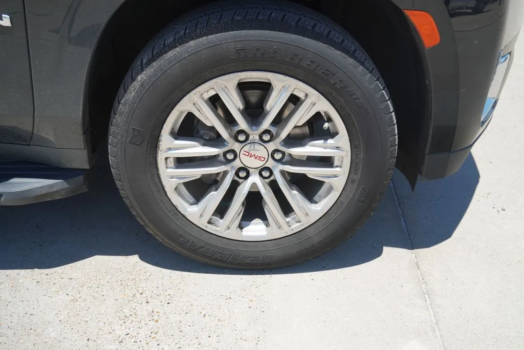 2023 GMC Yukon SLE
