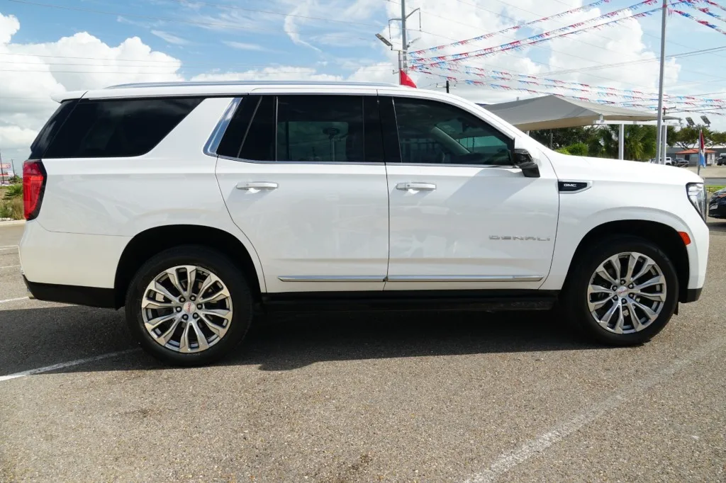 2023 GMC Yukon Denali 2023 GMC Yukon Denali