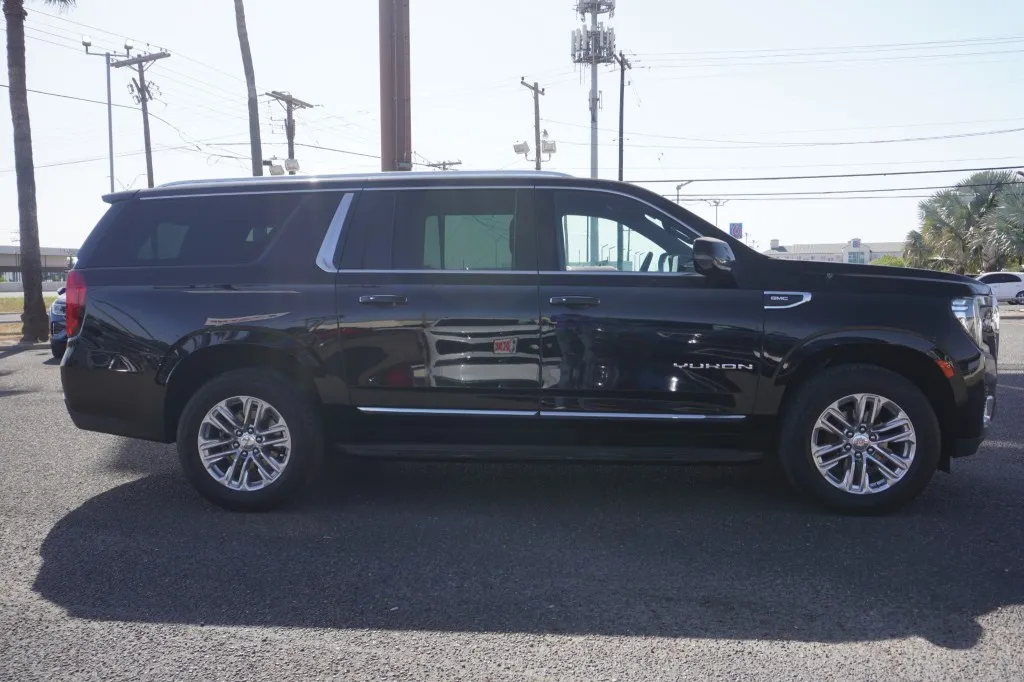 2024 GMC Yukon XL SLT