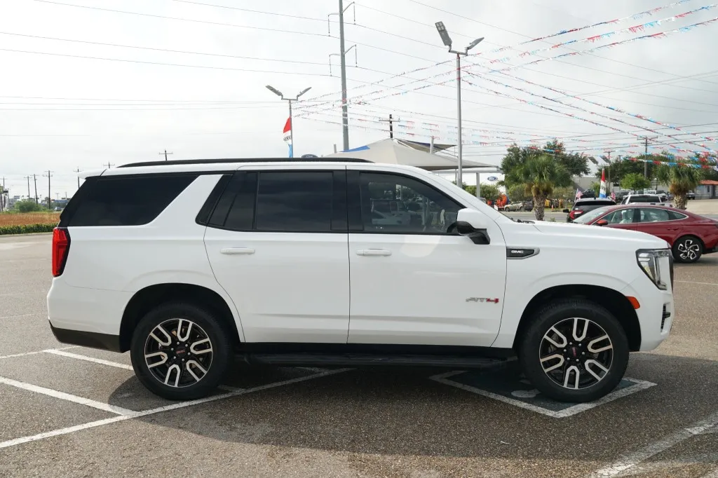 2023 GMC Yukon AT4