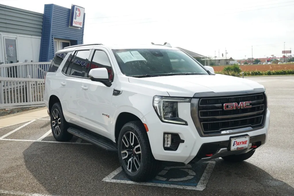 2023 GMC Yukon AT4