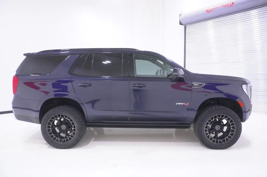 2024 GMC Yukon AT4