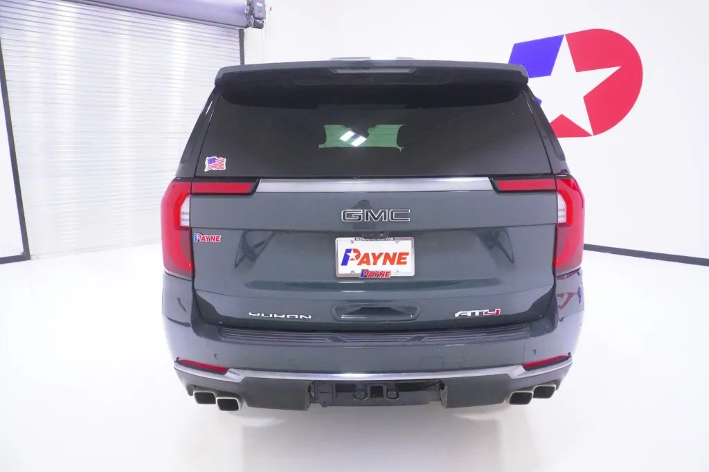 2025 GMC Yukon AT4