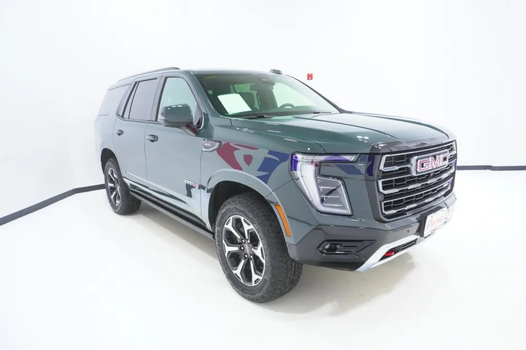 2025 GMC Yukon AT4